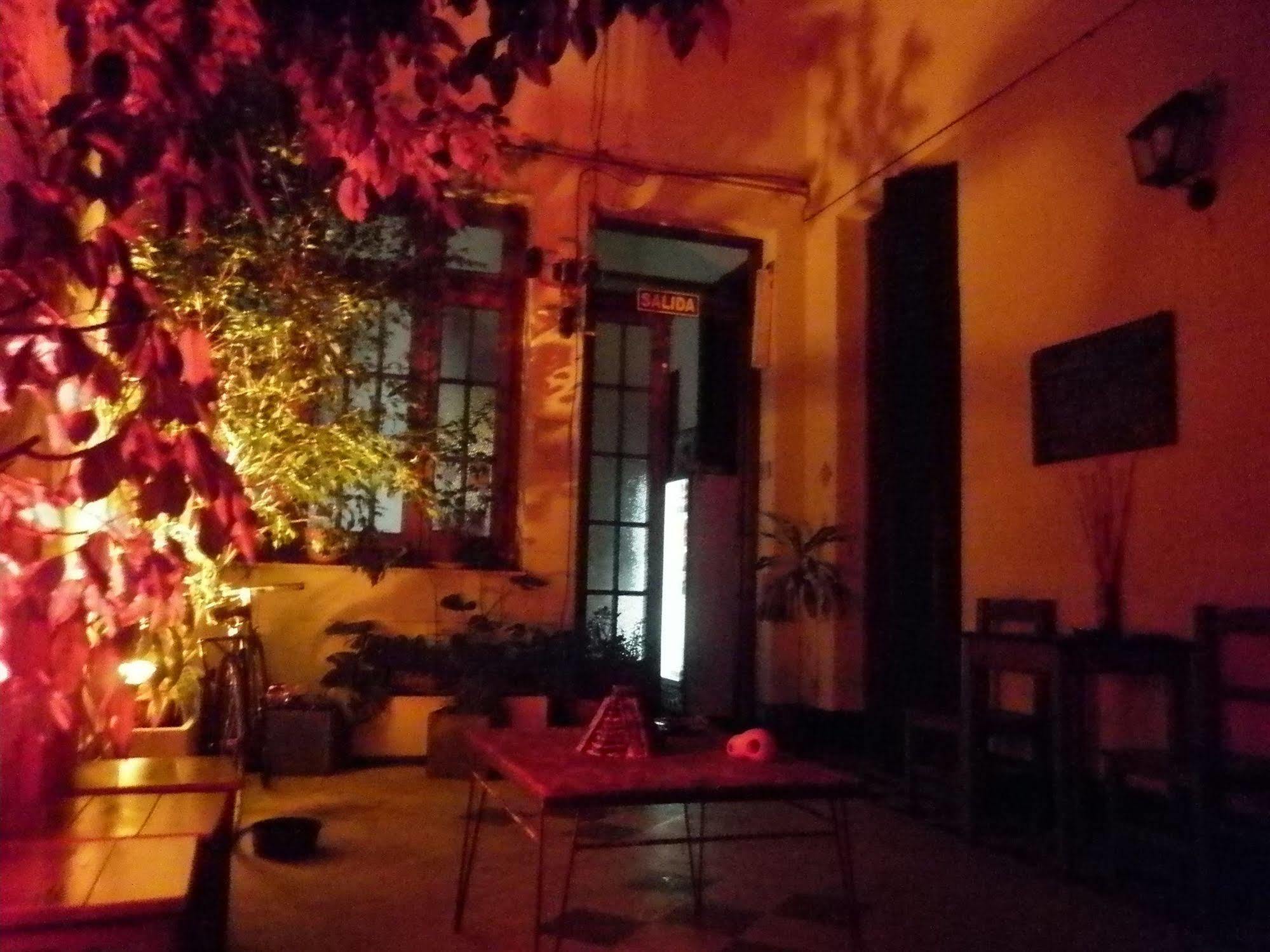 VI Luz Y Entre Hostel Buenos Aires Exterior photo