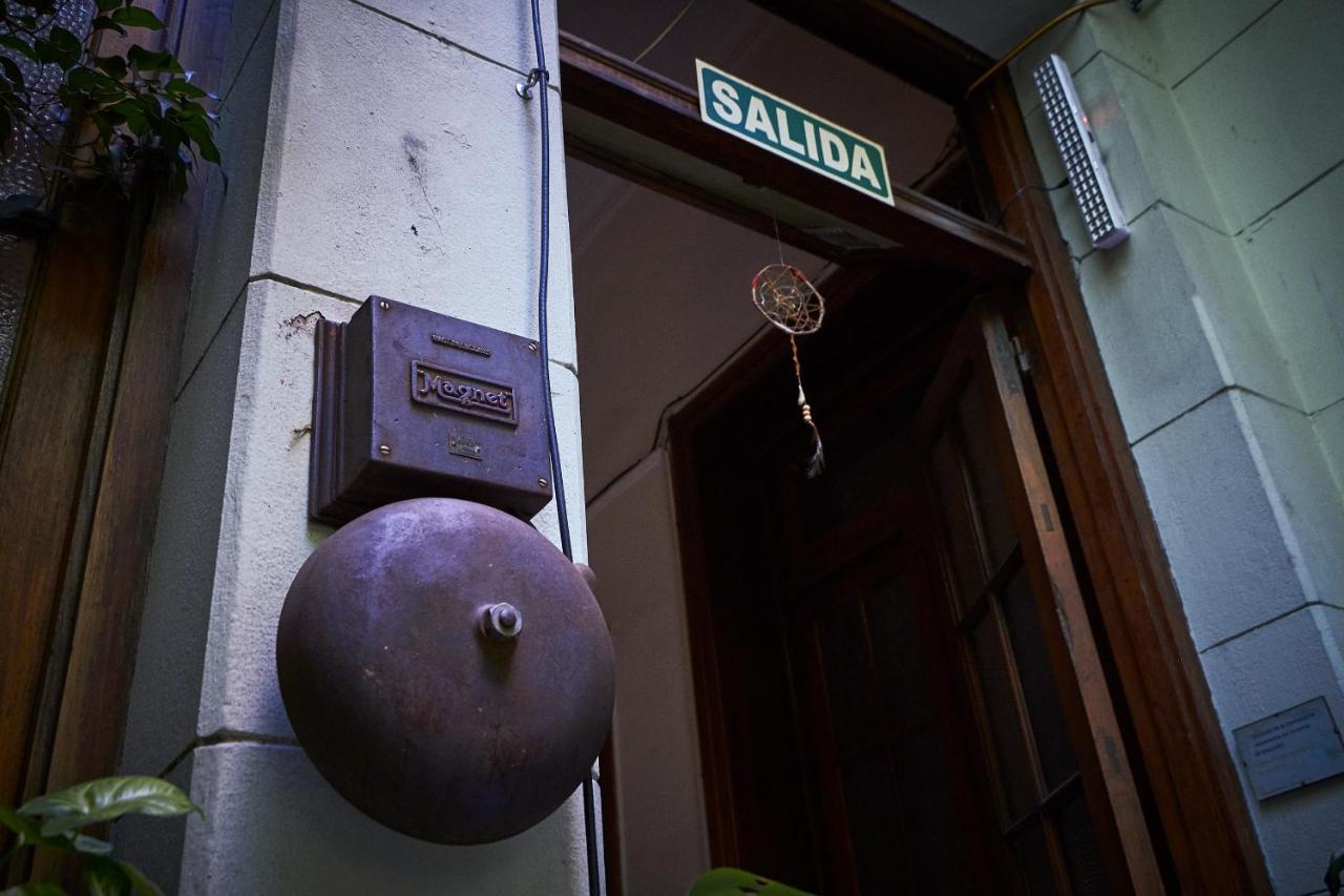 VI Luz Y Entre Hostel Buenos Aires Exterior photo